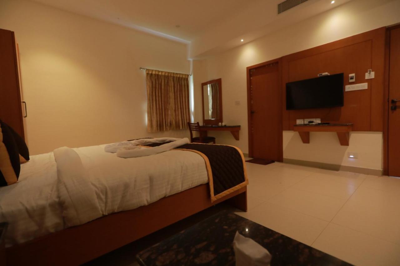 Hotel Ashok Palace Karūr Extérieur photo