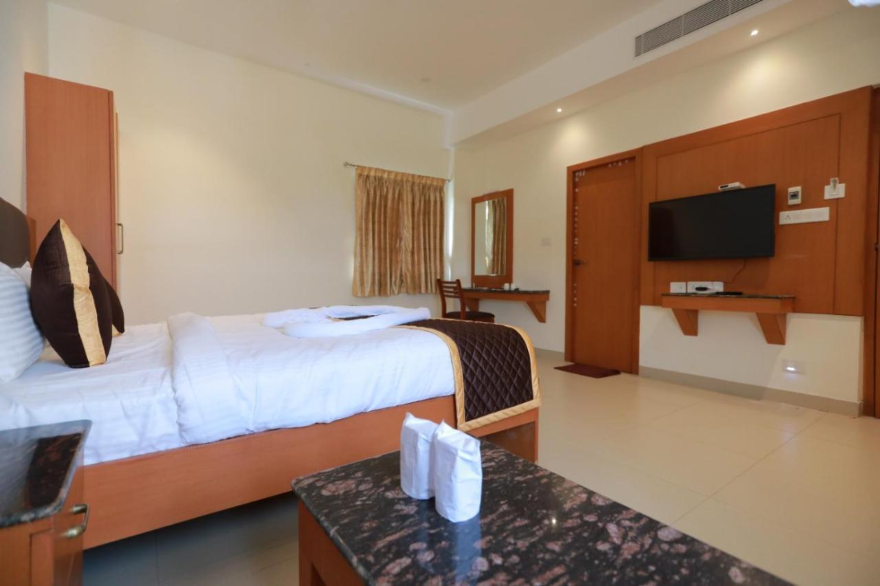 Hotel Ashok Palace Karūr Extérieur photo